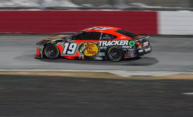 Chase Briscoe steers through Turn 2 during NASCAR's The Clash preseason auto race at Bowman Gray Stadium, Wednesday, Feb. 4, 2026, in Winston-Salem, N.C. (AP Photo/Matt Kelley)