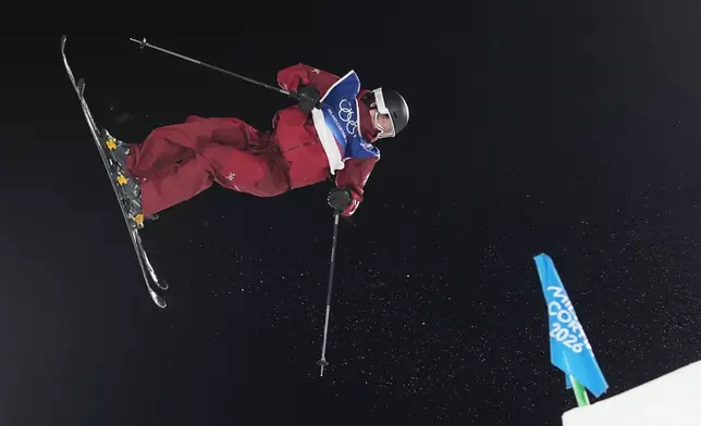 Canada's Megan Oldham competes in the women's freestyle skiing big air qualifications at the 2026 Winter Olympics, in Livigno, Italy, Saturday, Feb. 14, 2026. (AP Photo/Lindsey Wasson)