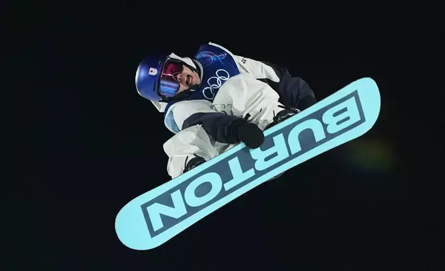 Japan's Hiroto Ogiwara competes in men's snowboard big air qualifications at the 2026 Winter Olympics, in Livigno, Italy, Thursday, Feb. 5, 2026. (AP Photo/Gregory Bull)