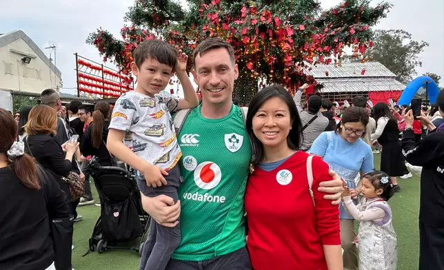 David Byrne and his family, Photo by Bastille Post