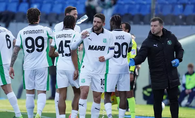 Sassuolo's Domenico Berardi, center, celebrates with teammates after scoring, during the Serie A soccer match between Pisa and Sassuolo, in Pisa, Italy, Saturday, Jan. 31, 2026. (Alessandro La Rocca/LaPresse via AP)