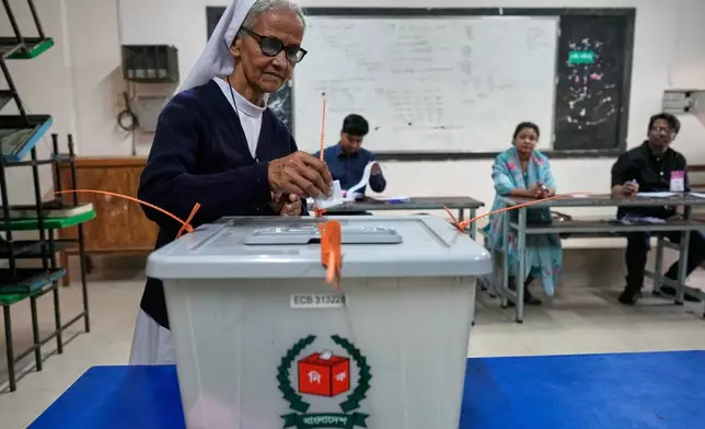 A Bangladeshi Christian nun casts her vote in a polling station during national parliamentary election in Dhaka, Bangladesh, Thursday, Feb. 12, 2026. (AP Photo/Anupam Nath)