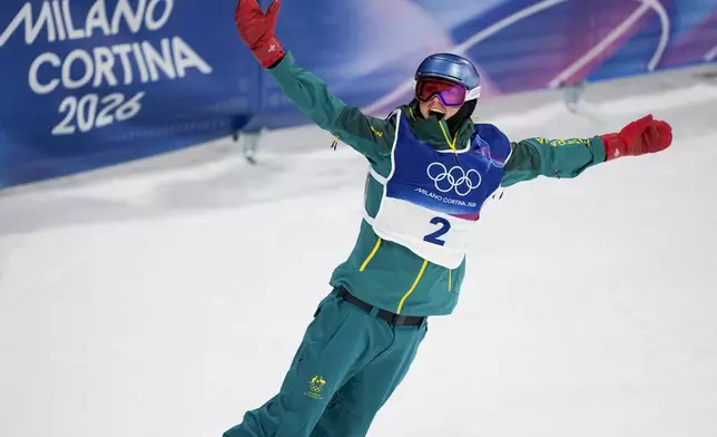 Australia's Scotty James reacts to his run during the men's snowboarding halfpipe finals at the 2026 Winter Olympics, in Livigno, Italy, Friday, Feb. 13, 2026. (AP Photo/Julia Demaree Nikhinson)
