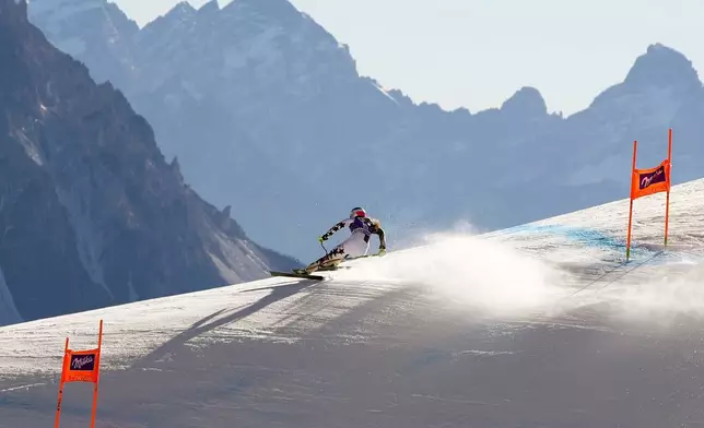 FILE - United States's Lindsey Vonn skis during an alpine ski, women's World Cup downhill training, in Cortina d'Ampezzo, Italy, Friday, Jan. 27, 2017. (AP Photo/Alessandro Trovati, File)