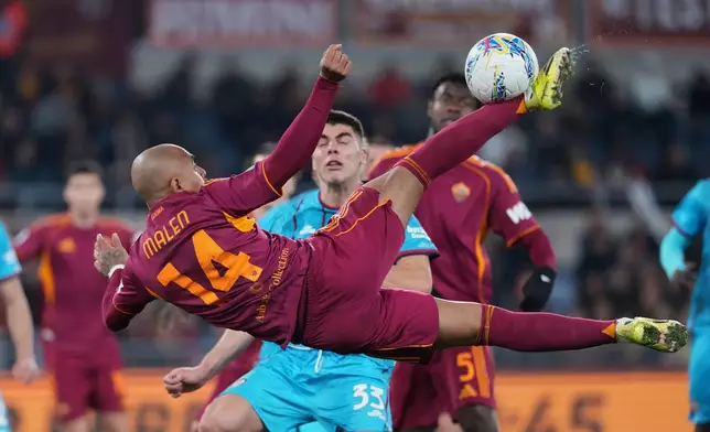 Roma's Donyell Malen in action during the Serie A soccer match between Roma and Cagliari, in Rome, Italy, Monday, Feb. 9, 2026. (Alfredo Falcone/LaPresse via AP)