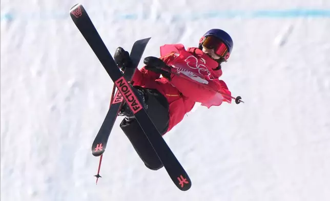 FILE - China's Eileen Gu competes during the women's slopestyle qualification at the 2022 Winter Olympics, Feb. 14, 2022, in Zhangjiakou, China. (AP Photo/Francisco Seco, File)