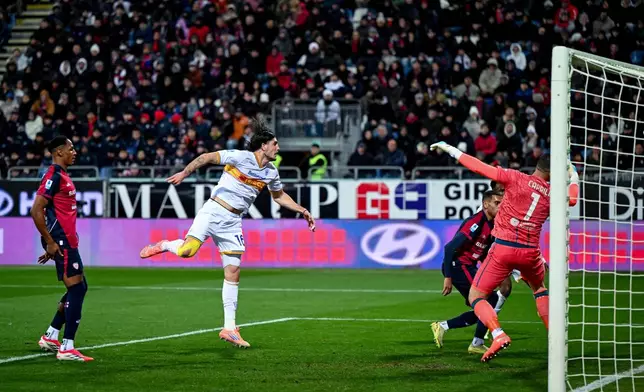 Lecce's Omri Gandelman scores a goal during the Serie A soccer match between Cagliari Calcio and Lecce in Cagliari, Italy, Monday, Feb. 16, 2026. (Gianluca Zuddas/LaPresse via AP)
