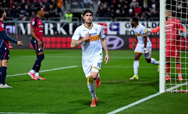 Lecce's Omri Gandelman celebrates after scoring a goal during the Serie A soccer match between Cagliari Calcio and Lecce in Cagliari, Italy, Monday, Feb. 16, 2026. (Gianluca Zuddas/LaPresse via AP)