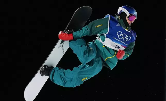 Australia's Scotty James competes during the men's snowboarding halfpipe qualifications at the 2026 Winter Olympics, in Livigno, Italy, Wednesday, Feb. 11, 2026. (AP Photo/Abbie Parr)