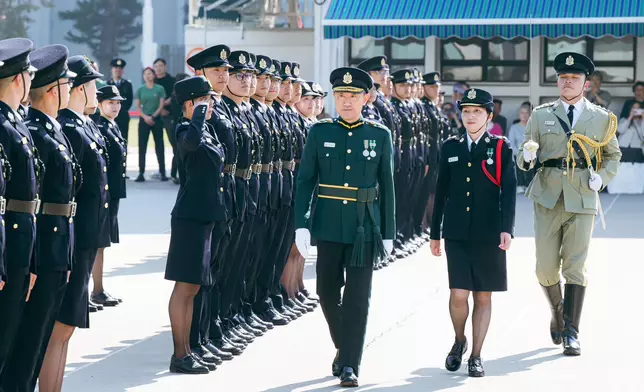 Commissioner of Customs and Excise reviews Hong Kong Customs passing-out parade  Source: HKSAR Government Press Releases