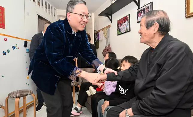 Principal Officials of HKSAR Government commence year-end household visits across 18 districts (with photos/video) Source: HKSAR Government Press Releases