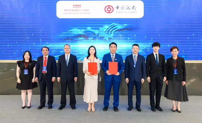 Singapore ETO continues business and investment promotion in Singapore and Vietnam  Source: HKSAR Government Press Releases