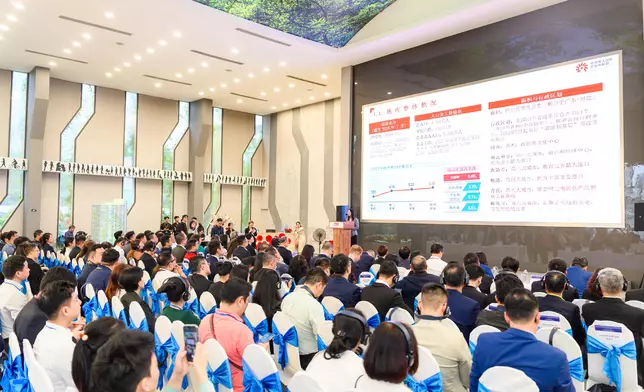 Singapore ETO continues business and investment promotion in Singapore and Vietnam  Source: HKSAR Government Press Releases