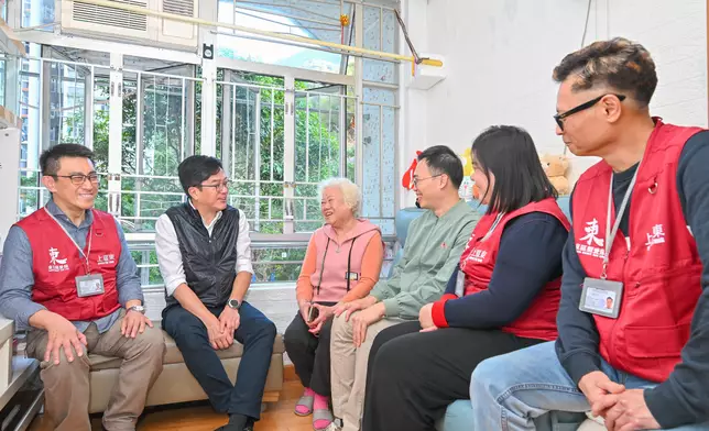 Principal Officials of HKSAR Government continue year-end household visits across 18 districts (with photos/video) Source: HKSAR Government Press Releases