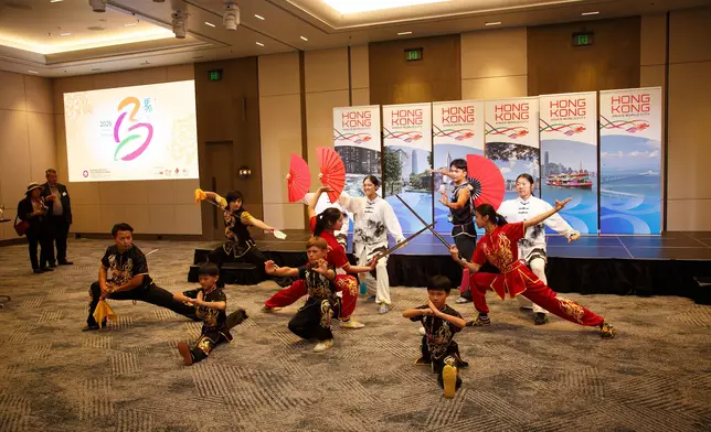 Sydney ETO hosts Chinese New Year reception in Auckland to celebrate Year of Horse  Source: HKSAR Government Press Releases