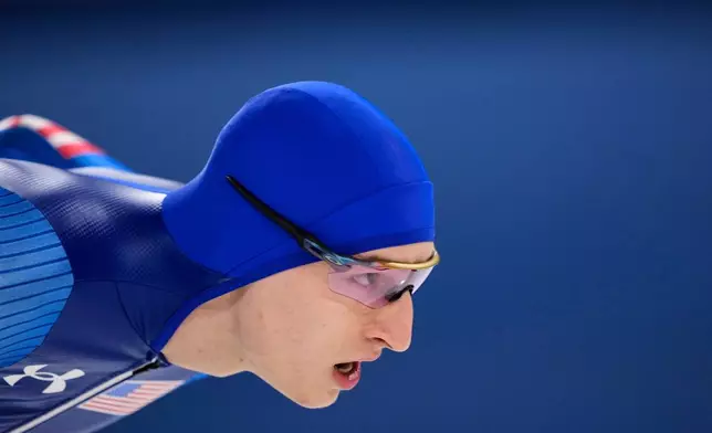 Jordan Stolz of the U.S. took a silver medal in the men's 1500 meters speedskating race at the 2026 Winter Olympics, in Milan, Italy, Thursday, Feb. 19, 2026. (AP Photo/Ben Curtis)