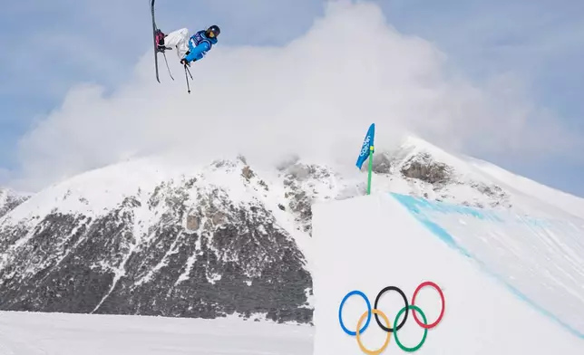 Italy's Flora Tabanelli practices during a freestyle skiing slopestyle training session at the 2026 Winter Olympics, in Livigno, Italy, Thursday, Feb. 5, 2026. (AP Photo/Lindsey Wasson)