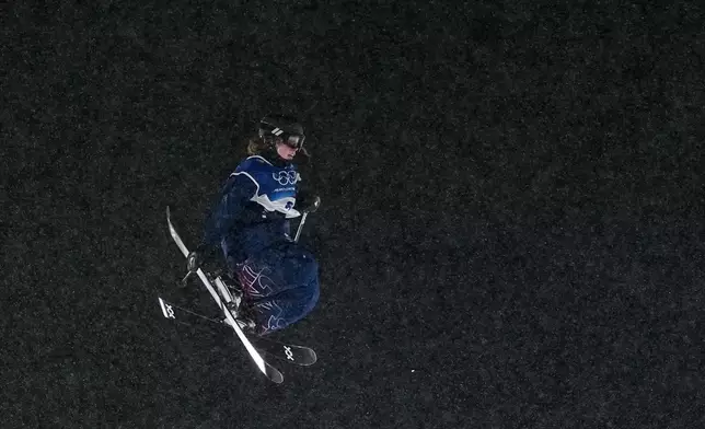 Britain's Kirsty Muir competes during the women's freestyle skiing big air finals at the 2026 Winter Olympics, in Livigno, Italy, Monday, Feb. 16, 2026. (AP Photo/Lindsey Wasson)