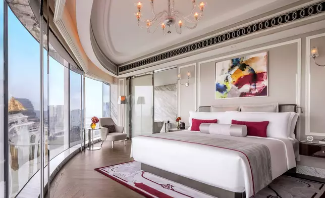 Raffles at Galaxy Macau boasts exceptionally refined and personalised services – a reason for its second-consecutive-year victory in Forbes Five-Star Awards.