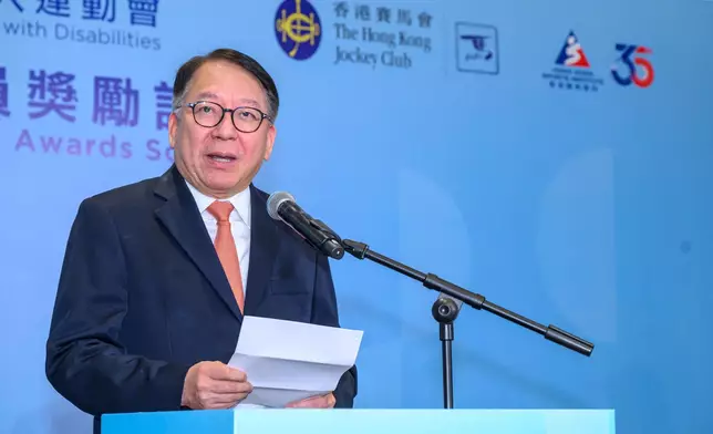 Officiating at the ceremony, The Hon Chan Kwok-ki, the Chief Secretary for Administration of the HKSAR Government.