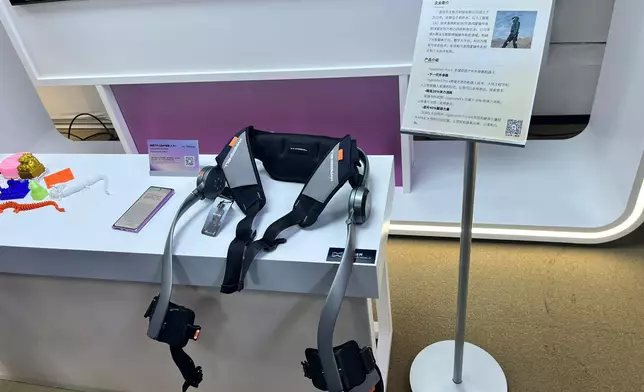 The displayed exoskeleton devices, Photo by Bastille Post