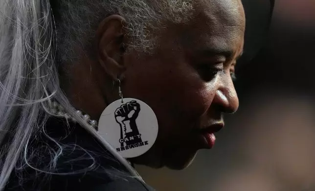 Regina Brent attend the Homegoing Celebration of Life for the Rev. Jesse Jackson, Saturday, March 7, 2026, at Rainbow PUSH Coalition headquarters in Chicago. (AP Photo/Erin Hooley)