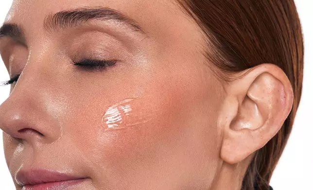 The Niagen Nanocloud's sealed, waterless format helps keep Niagen intact until use.