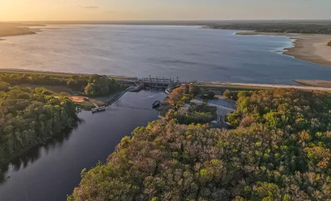The Kirkpatrick Dam, Rodman Reservoir and spillway are visible on Wednesday, March 4, 2026, in Palatka, Fla. (AP Photo/Daniel Kozin)