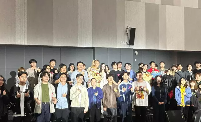 The group photo of Chow Yiu Fai (second row, eighth from left) with the lyrics writing class students and guest performers at the concert. Photo by Bastille Post