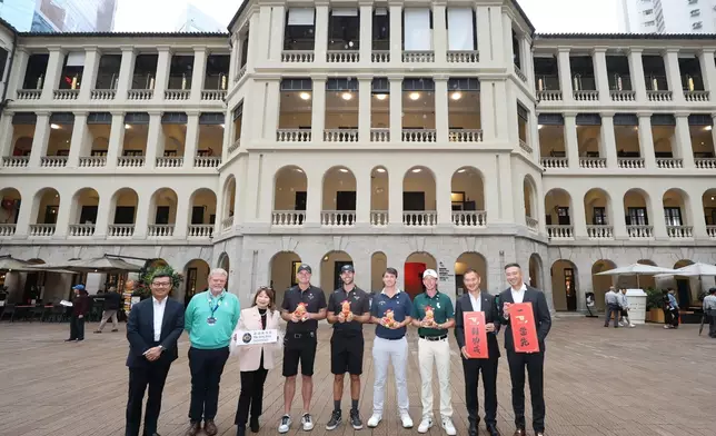International golfers experienced Hong Kong’s cultural and culinary attractions, including Tai Kwun in Central and Happy Wednesday races at Happy Valley Racecourse, and posed for a photo with Raymond Tam, Executive Director of Corporate Affairs of The Hong Kong Jockey Club (photo 13, right) at the racecourse.