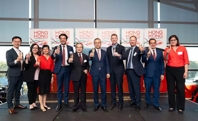 Sydney ETO holds Chinese New Year reception in Adelaide to celebrate Year of Horse and promote Hong Kong's artistic talent  Source: HKSAR Government Press Releases