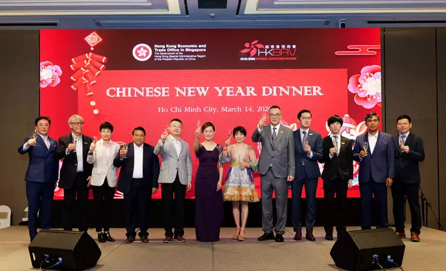 Singapore ETO holds Chinese New Year dinner in Vietnam to promote closer relationship  Source: HKSAR Government Press Releases