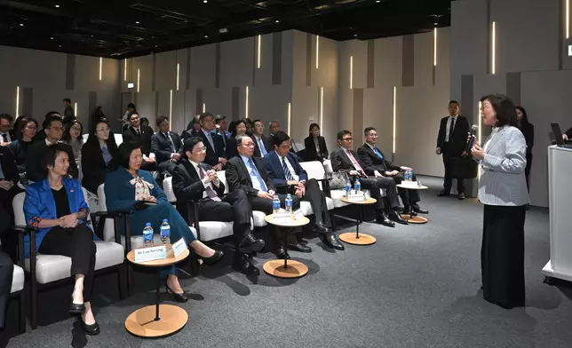 Prime Minister of Singapore visits Hong Kong Park in the Loop in Northern Metropolis  Source: HKSAR Government Press Releases