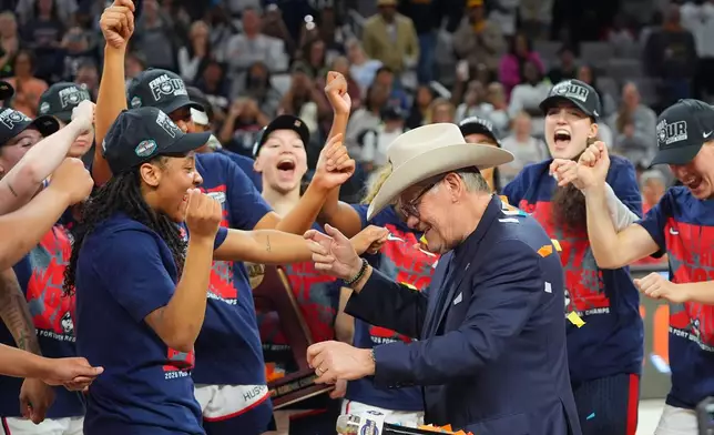 UConn head coach Geno Auriemma reacts after his team defeated Notre Dame in the Elite Eight of the NCAA college basketball tournament, Sunday, March 29, 2026, in Fort Worth, Texas. (AP Photo/LM Otero)