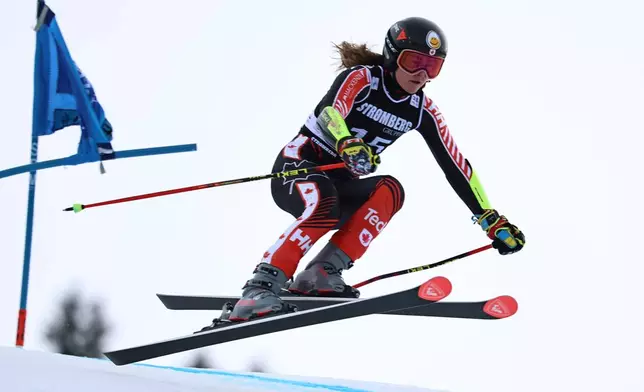 Canada's Valerie Grenier competes in an alpine ski, women's giant slalom race, at the Lillehammer World Cup Finals, in Hafjell, Norway, Wednesday, March 25, 2026. (AP Photo/Marco Trovati)