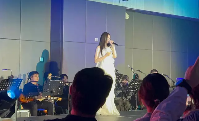 Cloud Wan, Photo by Bastille Post