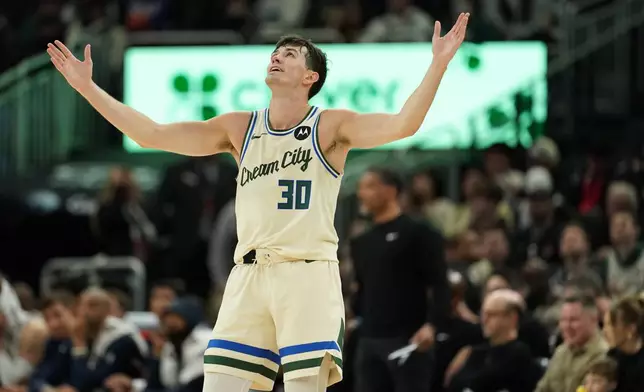 Milwaukee Bucks' Cormac Ryan reacts during the second half of an NBA basketball game against the LA Clippers, Sunday, March 29, 2026, in Milwaukee. (AP Photo/Aaron Gash)