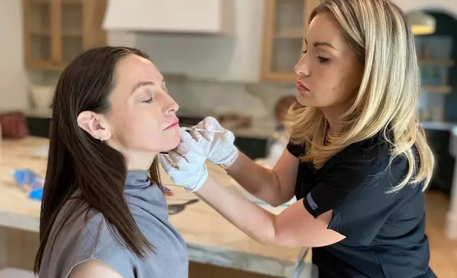 A MySpaLive injector provides a concierge neurotoxin treatment in a patient’s home, operating under established medical director oversight and in accordance with state regulations, including completion of a Good Faith Examination.