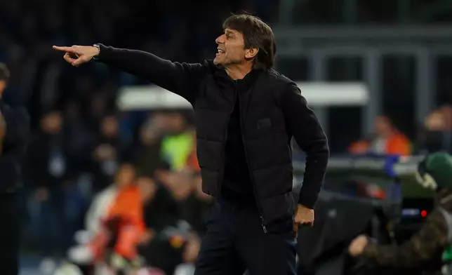 Napoli's head coach Antonio Conte gestures during the Serie A soccer match between Napoli and Lecce in Naples, Italy, Saturday, March 14 , 2026. (Alessandro Garofalo/LaPresse via AP)