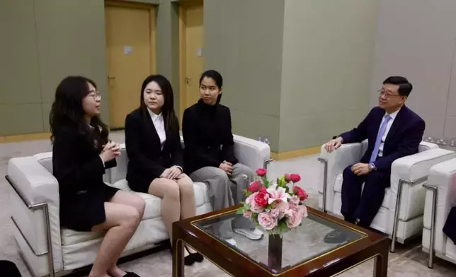 Mr. John Lee and his wife met with several mentees from the "She Inspires" Mentorship Programme. Photo source: John Lee's FB image