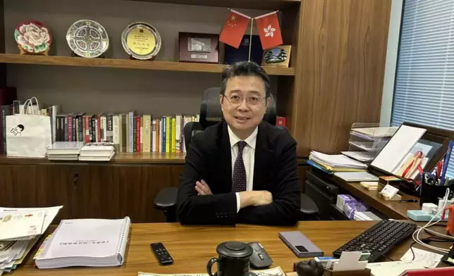 Prof Hon Lau Chi-pang, Photo by Bastille Post