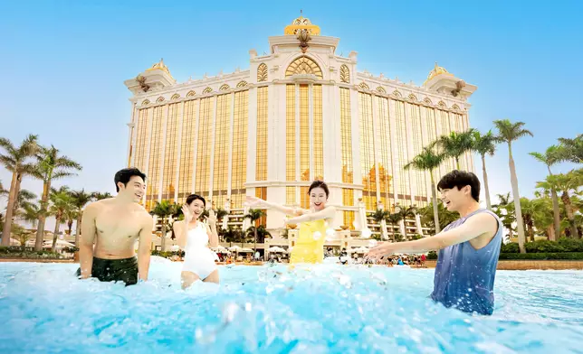 Galaxy Macau’s iconic Grand Resort Deck will reopen on April 3, presenting an experiential summer full of sun-drenched fun and the latest aquatic attractions.