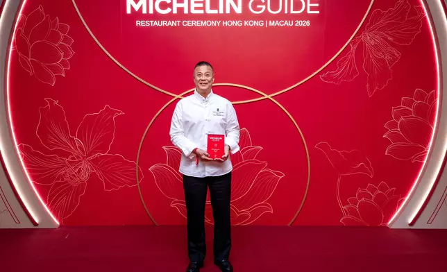 Lai Heen at The Ritz-Carlton, Macau has been awarded the prestigious One MICHELIN Star" for 10 consecutive years. Jackie Ho Hon-sing, Chinese Executive Chef of The Ritz-Carlton, Macau accepted the prestigious award.