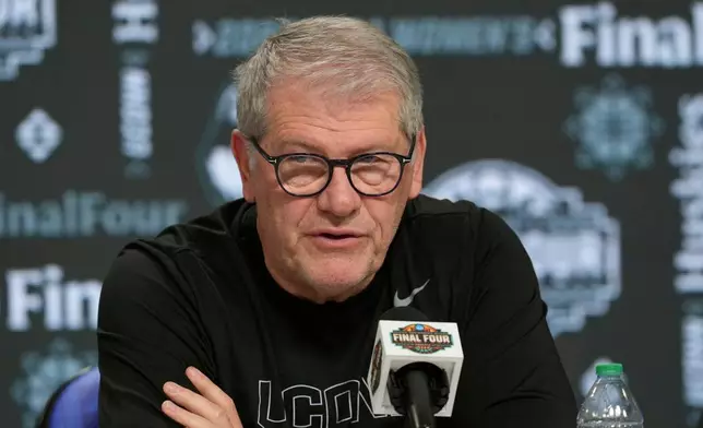 UConn head coach Geno Auriemma answers a question during a news conference prior to the national semifinals at the Women's Final Four of the NCAA college basketball tournament, Thursday, April 2, 2026, in Phoenix. (AP Photo/Ross D. Franklin)