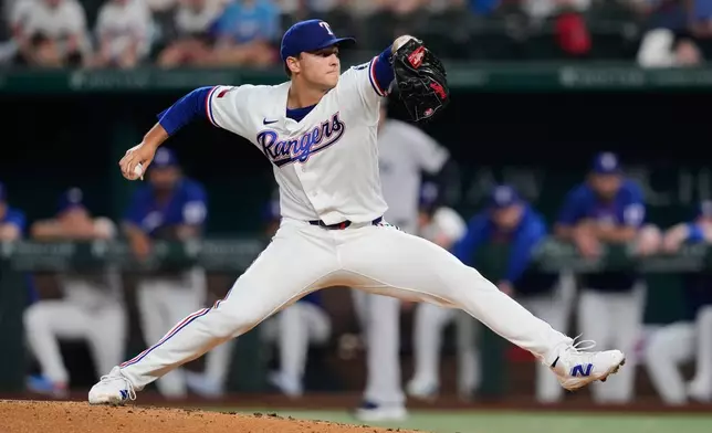 Texas Rangers pitcher Jack Leiter throws to the New York Yankees in the third inning of a baseball game Monday, April 27, 2026, in Arlington, Texas. (AP Photo/Tony Gutierrez)