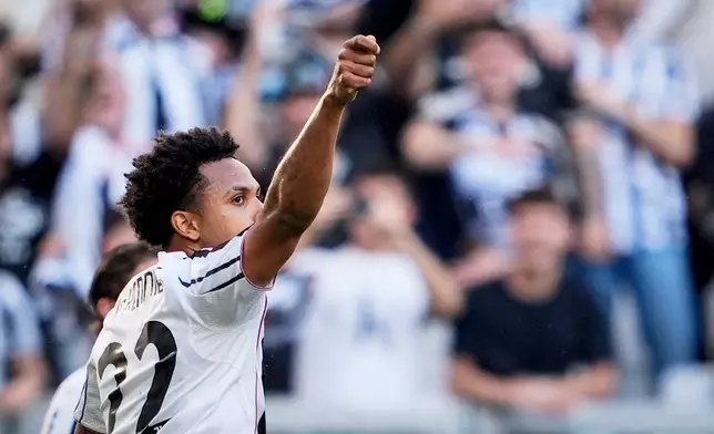 Juventus' Weston McKennie celebrates after scoring their side's second goal of the game during the Serie A soccer match between Juventus Fc and Genoa in Turin, Italy, Monday April 6, 2026. (Fabio Ferrari/LaPresse via AP)