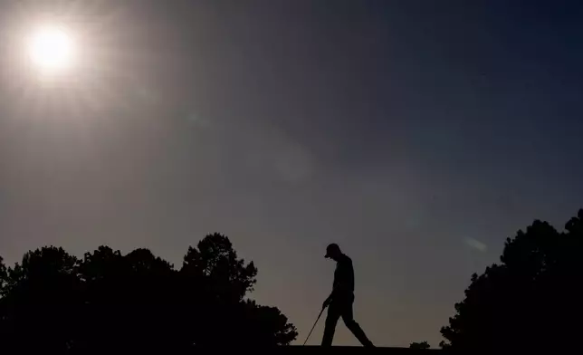 Justin Rose, of England, walks off the green on the 17th hole during the first round of the Masters golf tournament at the Augusta National Golf Club, Thursday, April 9, 2026, in Augusta, Ga. (AP Photo/Matt Slocum)