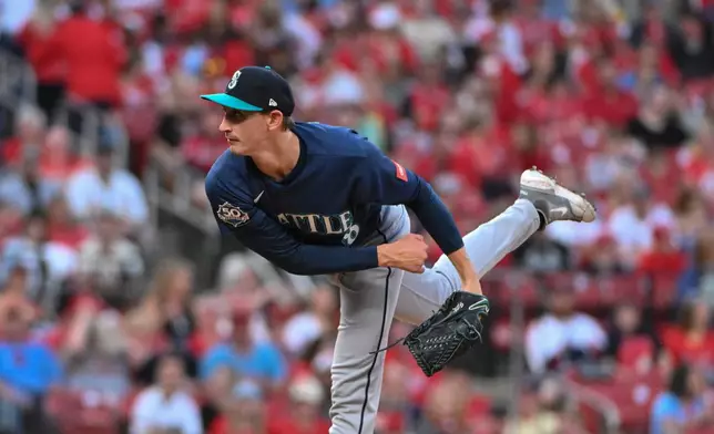 Seattle Mariners pitcher George Kirby delivers against the St. Louis Cardinals during the first inning of a baseball game, Friday, April 24, 2026, in St. Louis. (AP Photo/Jeff Le)