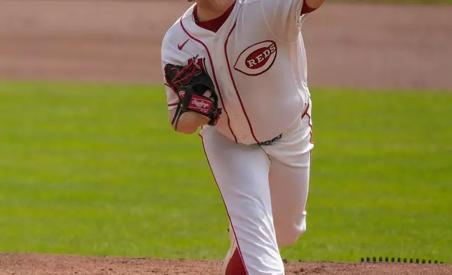 Cincinnati Reds pitcher Andrew Abbott throws in the first inning of a baseball game against the Pittsburgh Pirates in Cincinnati, Wednesday, April 1, 2026. (AP Photo/Carolyn Kaster)