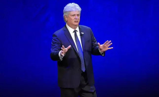 Michael O'Leary, president/CEO of Cinema United, speaks during the state of the industry and Neon presentation at CinemaCon on Tuesday, April 14, 2026, at Caesars Palace in Las Vegas. (AP Photo/Chris Pizzello)